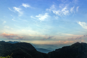 Obraz na płótnie Canvas Mountains Landscape. Hills skyline Worlds End in Horton Plains National Park Sri Lanka.