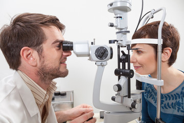 vision control with the slit lamp