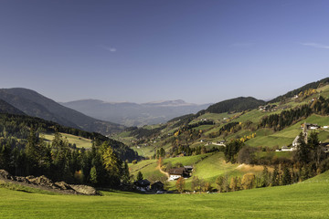 Fototapeta na wymiar autumn landscape on Dolomiti