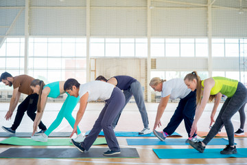 Obraz premium Group of people in a gym