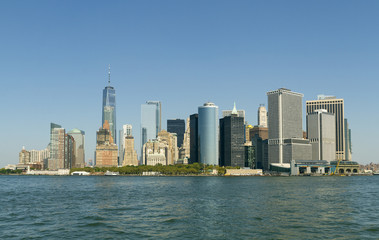 Fototapeta na wymiar View of Manhattan skyscrapers from the sea side