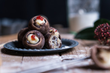 Pralinen auf Teller