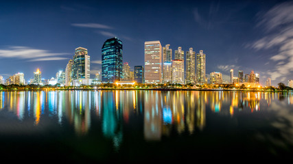 Fototapeta na wymiar Dusk scence of Bangkok Panorama