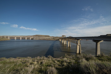 Fototapeta na wymiar dual bridges in eastern washington state, USA