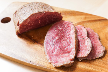 手作りのローストビーフ