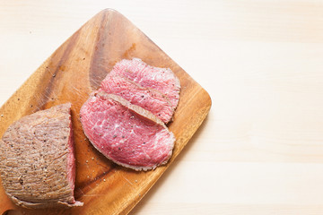 手作りのローストビーフ