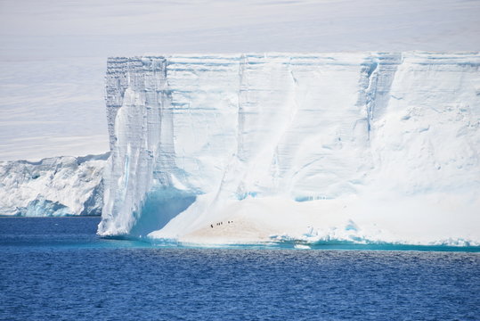 Antarctica cruise - giant ice rock