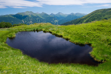 seelein unter dem kohlmeisriedel 1980m, hinten triebener tauern