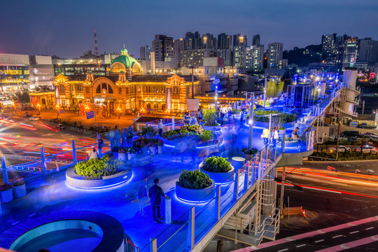 Seoullo 7017 Beautiful night view of Seoul from skypark.