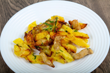 Fried potato with pork