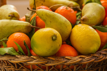 Limoni, pere e mandarini