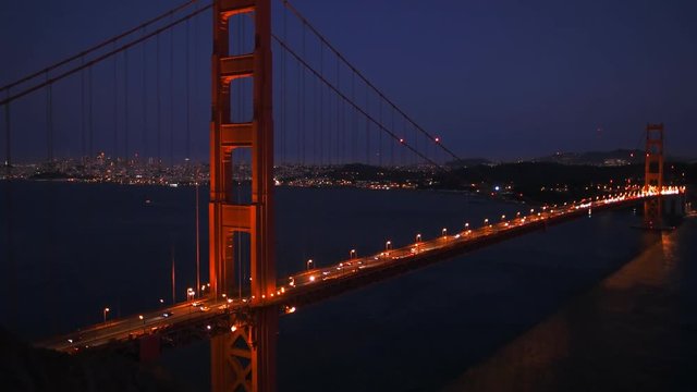 golden gate bridge in san francisco, california at night