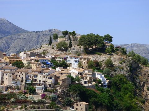 Polop, pueblo de Alicante (España) en la Comunidad Valenciana situado en la comarca de la Marina Baja. 