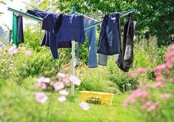 Wäscheständer im Garten
