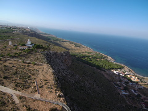 Santa Pola​, municipio de la Comunidad Valenciana situado en la costa de la provincia de Alicante, en la comarca del Bajo Vinalopó