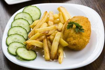 Cutlet de volaille with fries