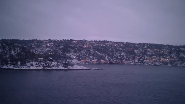 Norwegen K&uuml;ste beim Sonnenaufgang im Winter