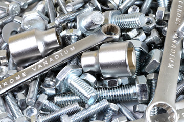 Metal tools and fixing elements.
