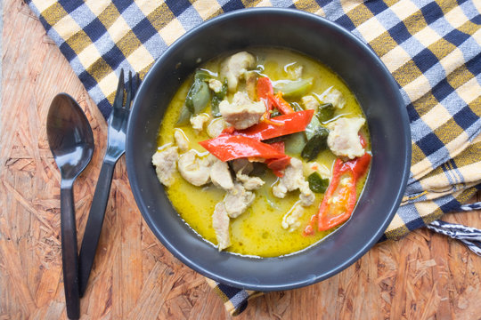 Thai pork green curry