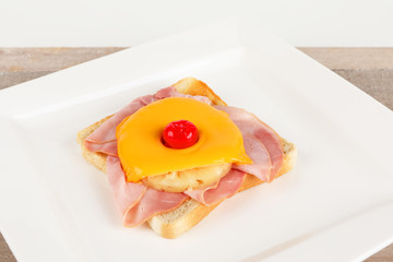 Toast Hawaii