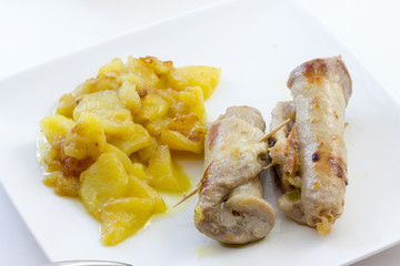 Chicken rolls with potatoes