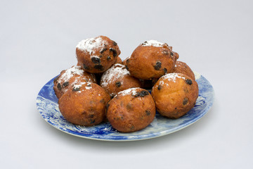 Oliebollen op bord/dutch balls on Delft Blue plate
