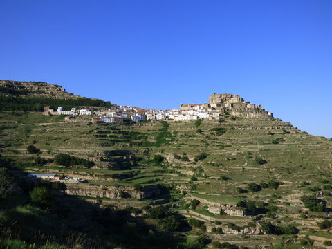 Ares del Maestre. Pueblo de la Comunidad Valenciana, España. Situado en la provincia de Castellón, en la comarca del Alto Maestrazgo.