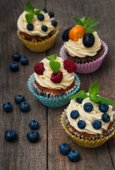 Cupcakes with fresh berries
