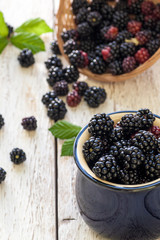 Blackberries in bowl
