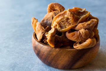 Dried Leaf Apricots in wooden Bowl / Yaprak Kayisi