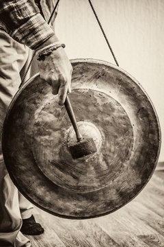 Tibetan sound massage