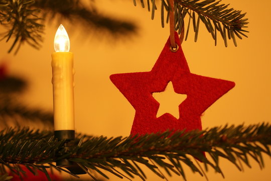 รูปภาพChristbaumdekoration – เลือกดูภาพถ่ายสต็อก เวกเตอร์ และวิดีโอ311