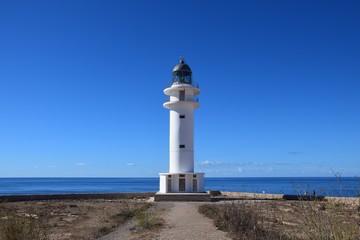 Fototapeta na wymiar Der Leuchtturm vom Cap de Barbaria auf Formentera