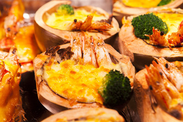 Taiwan's famous aquatic market, on the lead aquatic products, eating seafood
