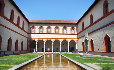 Fototapeta premium Sforza Castle pool