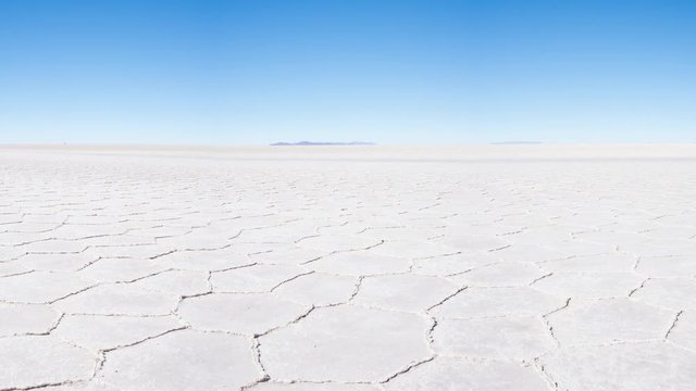     Uyuni Salt Flat panoramic view, world famous travel destination in the Andes, Bolivia, South America.