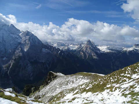 Wintereinbruch am Bindelweg mit Panoramablick 