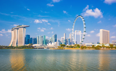 Naklejka premium Beautiful skyline of Singapore city, Singapore