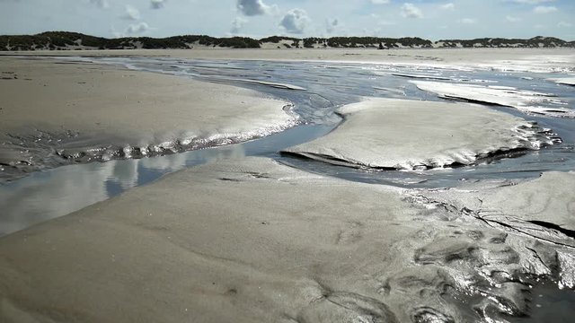 Bassa marea sulla spiaggia del Mare del Nord