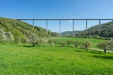 Kochertalbrücke bei Geislingen
