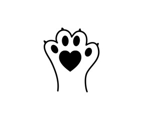Dogs paw print © dari87