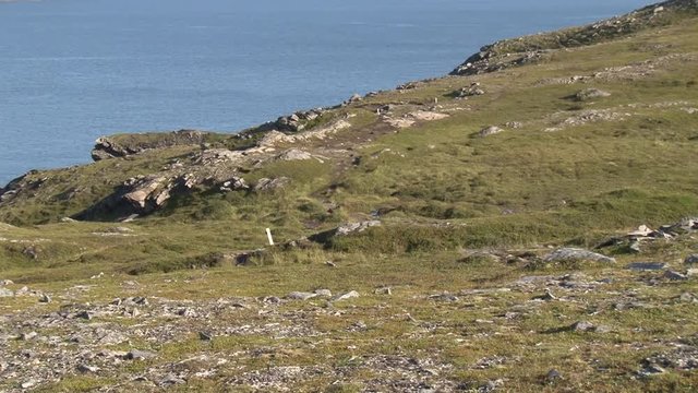 Norwegen, Norge, Honningsv&aring;g, Nordkapp, Mager&oslash;ya, Skarsv&aring;g, Kirkeporten, Kirchenpforte, Horn, Nordkapphorn, Mefjord, Vestfjord, Ford, Klippe, Loch, Naturjuwel