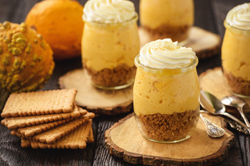 No bake pumpkin cheesecake with whipped cream.
