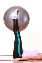 Staigth legs with fit ball.