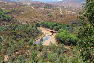 Gebirgslandschaft im Westen Andalusiens, Provinz Huelva, Spanien