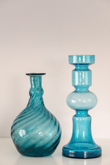 Glas Vasen Paar in Blau und isoliert
