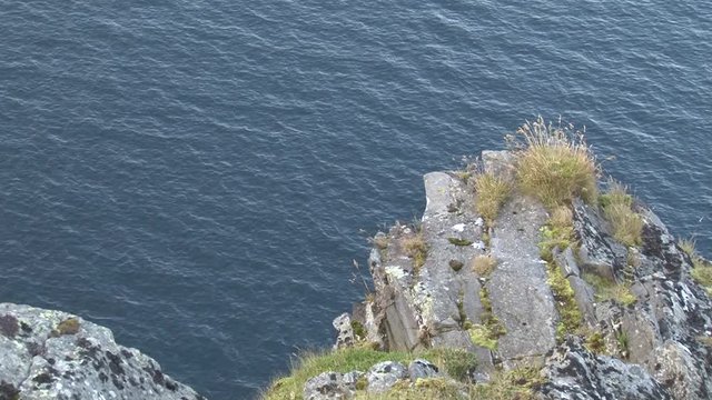 Norwegen, Norge, Nordkapp, Nordkap, Finnmark, Honningsv&aring;g, Mager&oslash;ya, Mager&oslash;y, Norden, n&ouml;rdlichster Punkt Europas, Kugel, Denkmal, Klippe, Schiefer, Barentsee