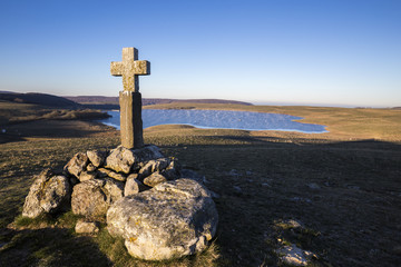 Croix au lac des Moines, Aubrac