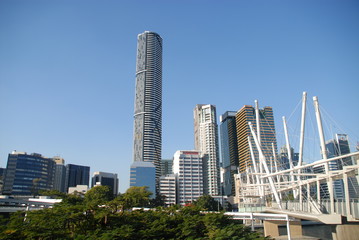 Fototapeta na wymiar Infinity Tower, Santos Place and Kuripla Bridge seen from Kurilpa Point Park, Brisbane