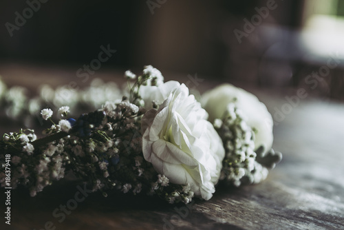 Couronne De Rose Blanche Et Gypsophile Photo Libre De